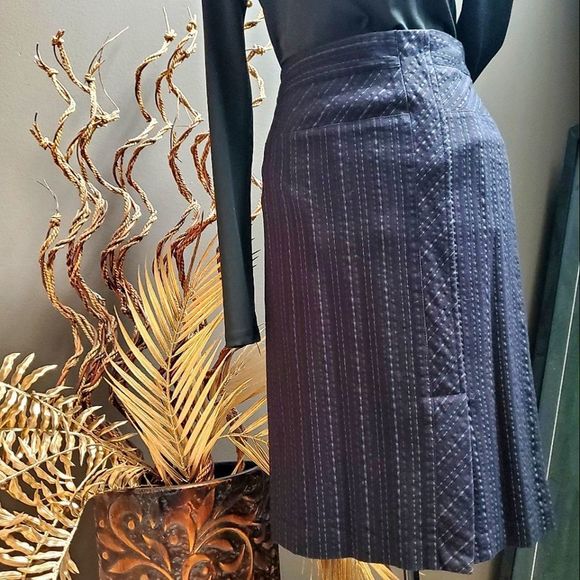 Bundle 3/$30 w/$9.99 shipping - Picture 2 of 15